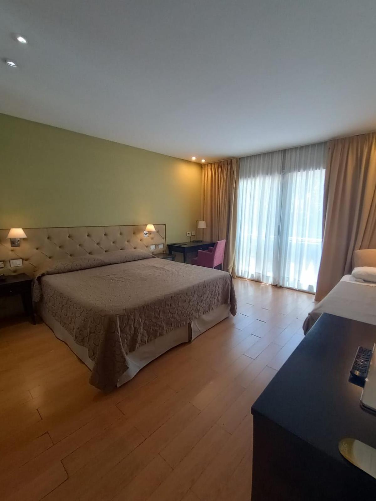 Hotel Plaza Colon  Room photo